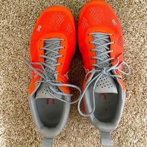 On cloud tennis shoes